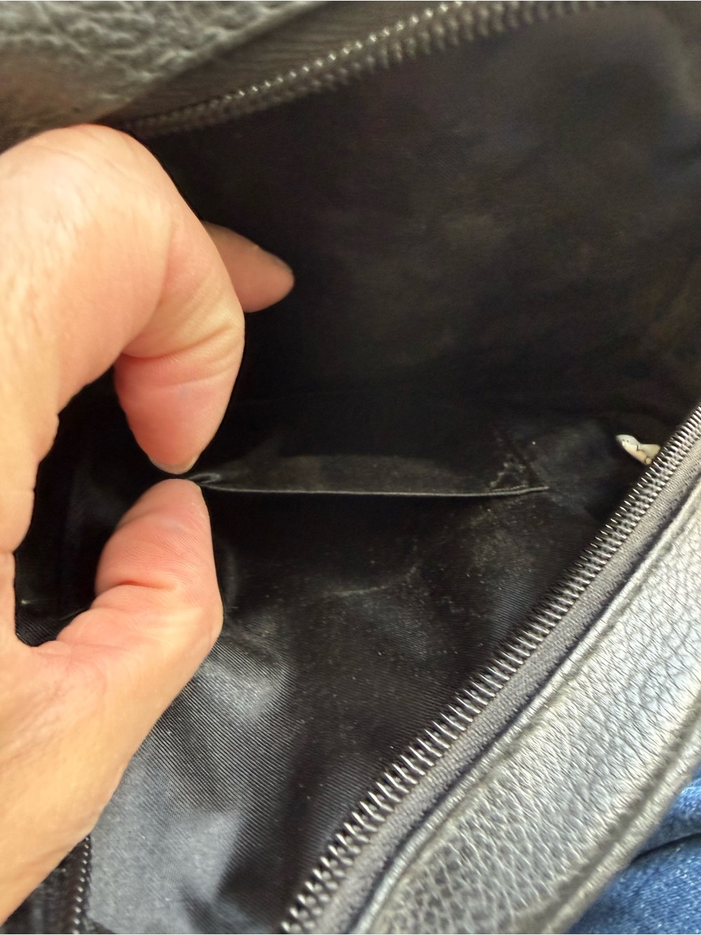 Black Leather Round Crossbody Bag with Zipper Closure - Picture 6 of 8